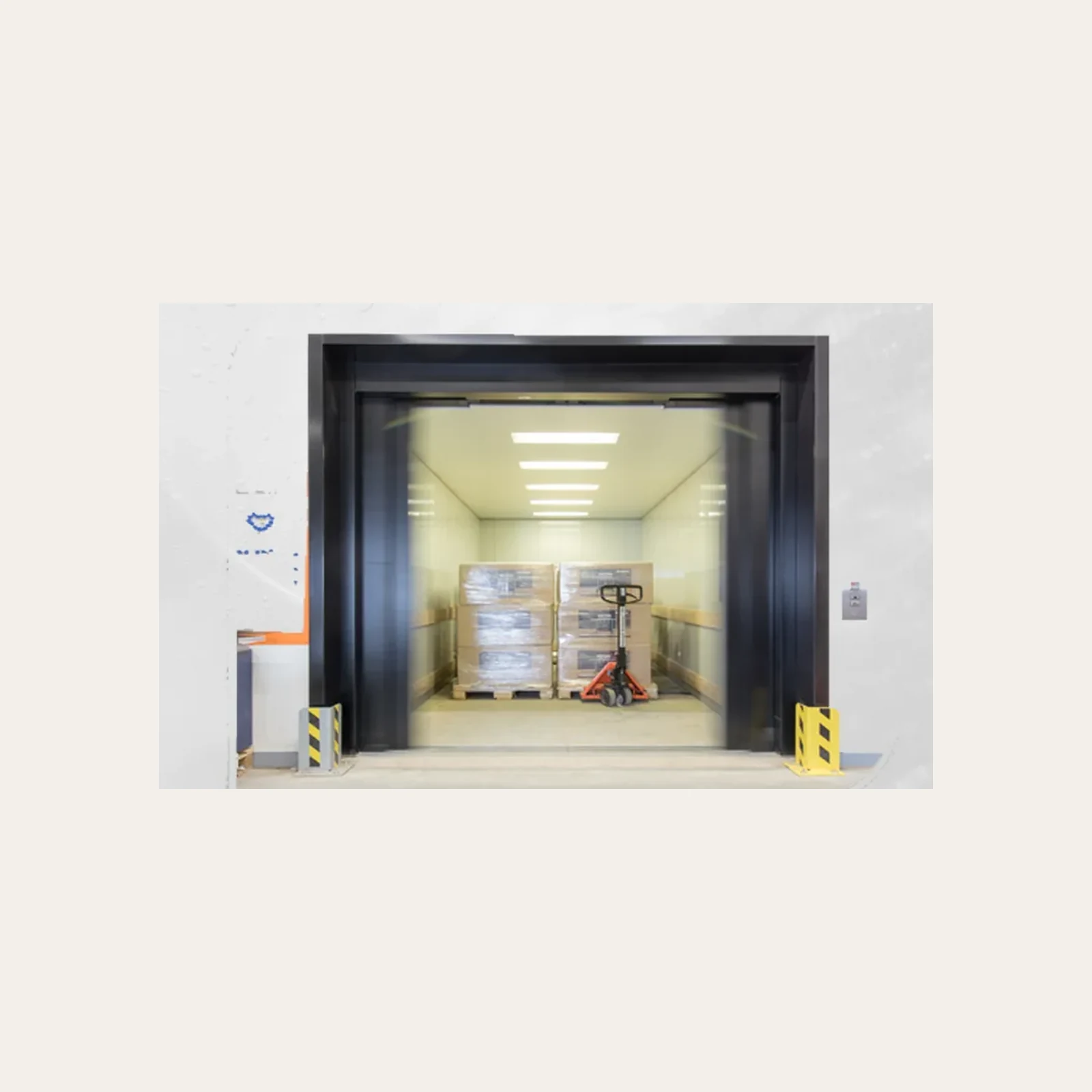 Cargo Lift